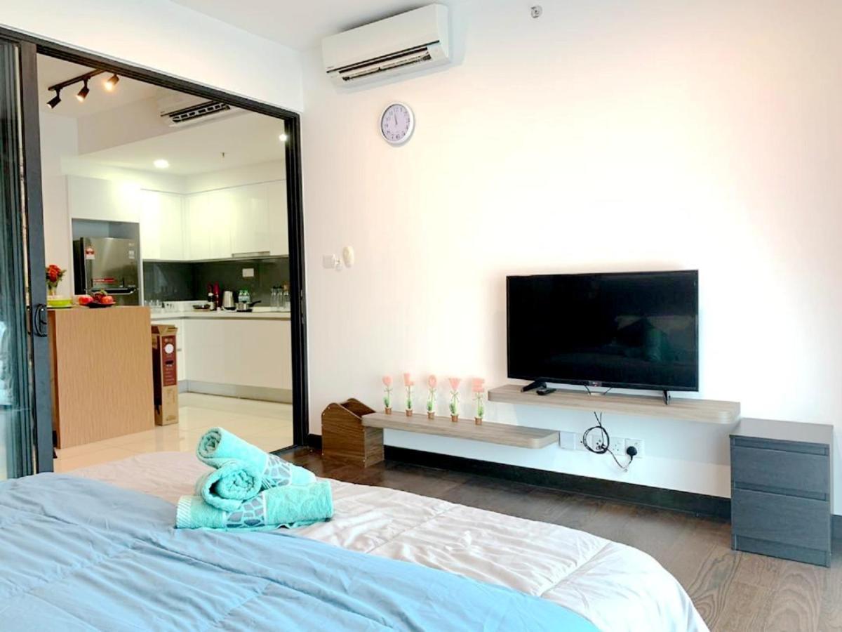 Almas Suites Puteri Harbour Nusajaya  Exteriör bild