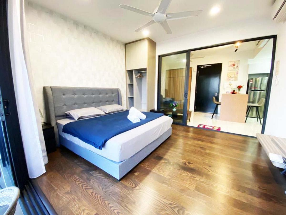 Almas Suites Puteri Harbour Nusajaya  Exteriör bild