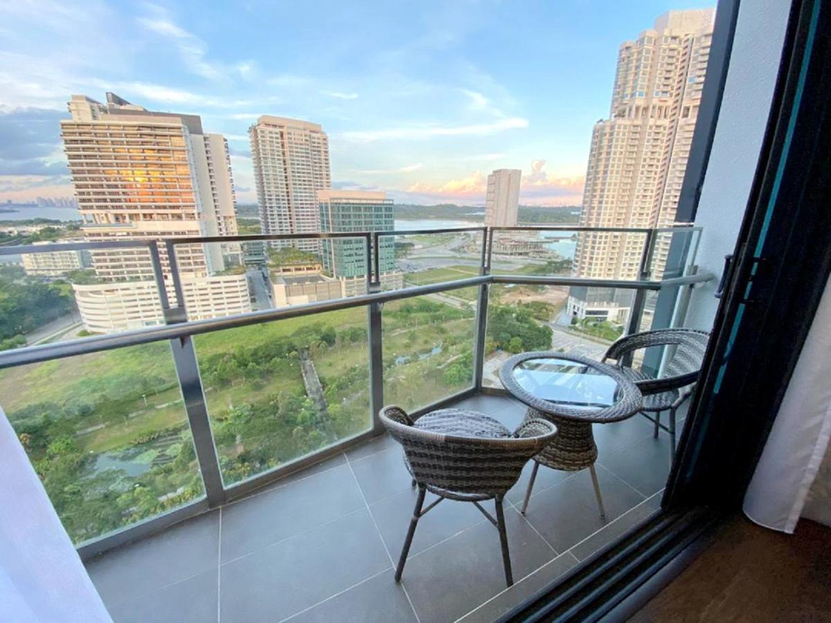 Almas Suites Puteri Harbour Nusajaya  Exteriör bild