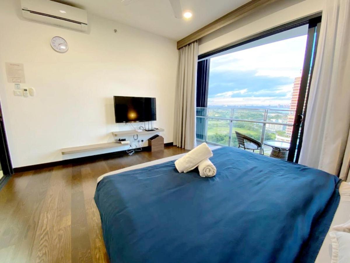Almas Suites Puteri Harbour Nusajaya  Exteriör bild