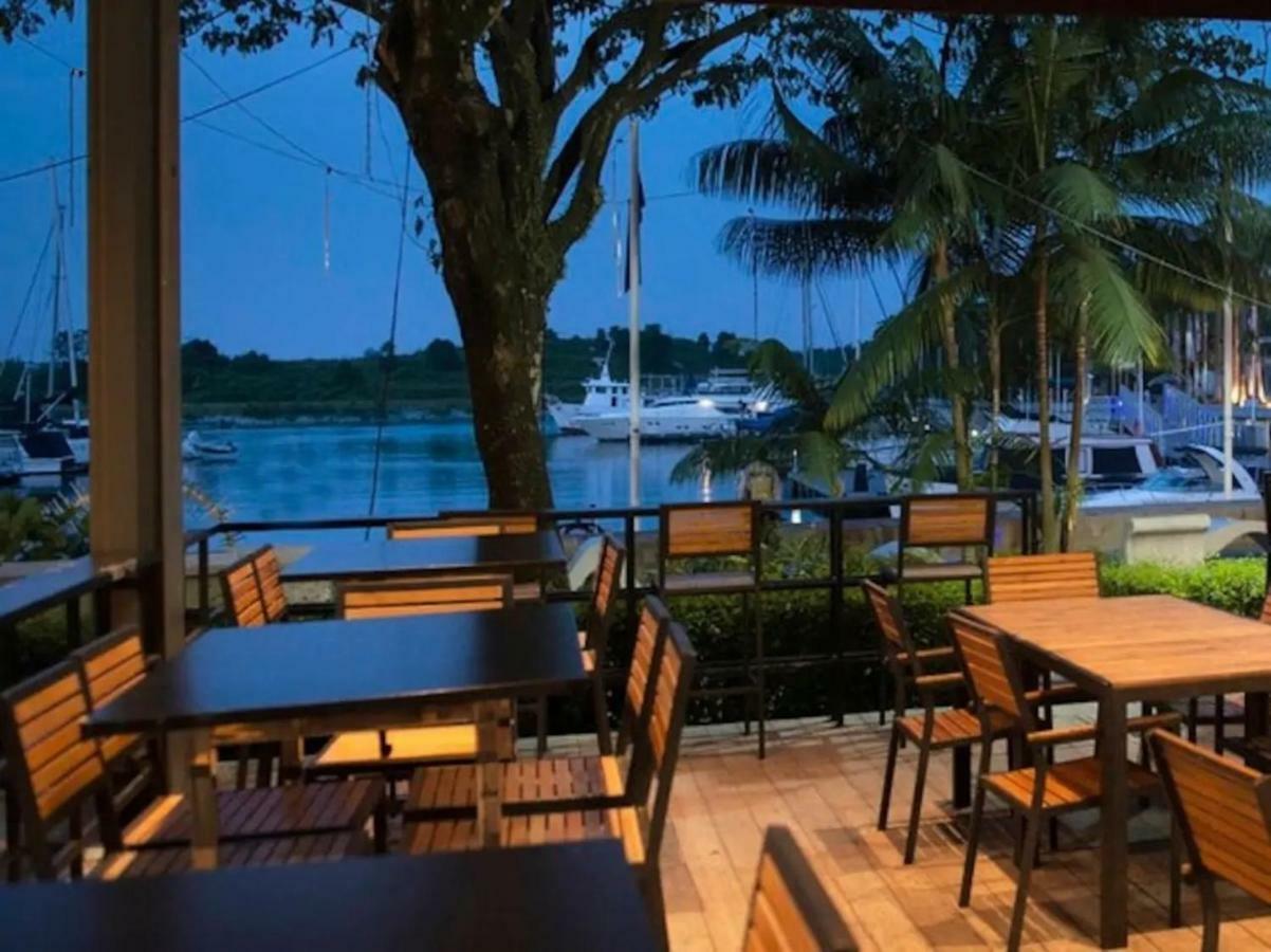 Almas Suites Puteri Harbour Nusajaya  Exteriör bild