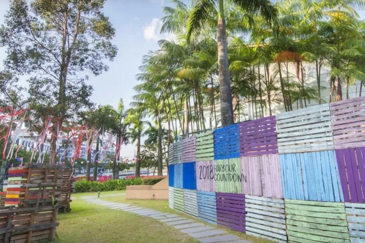 Almas Suites Puteri Harbour Nusajaya  Exteriör bild